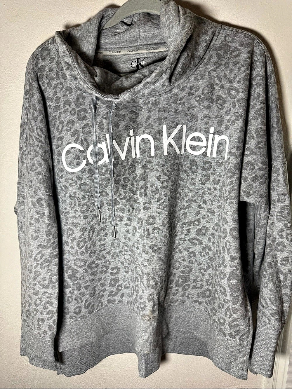 Calvin Klein Leopard Print Cowl Neck Pullover Sweatshirt XL